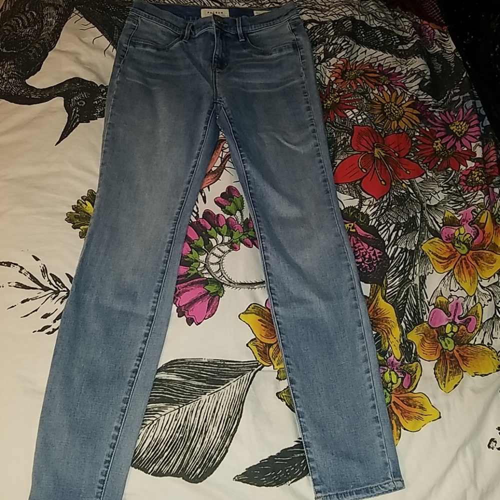 Pacsun Jean's size 28